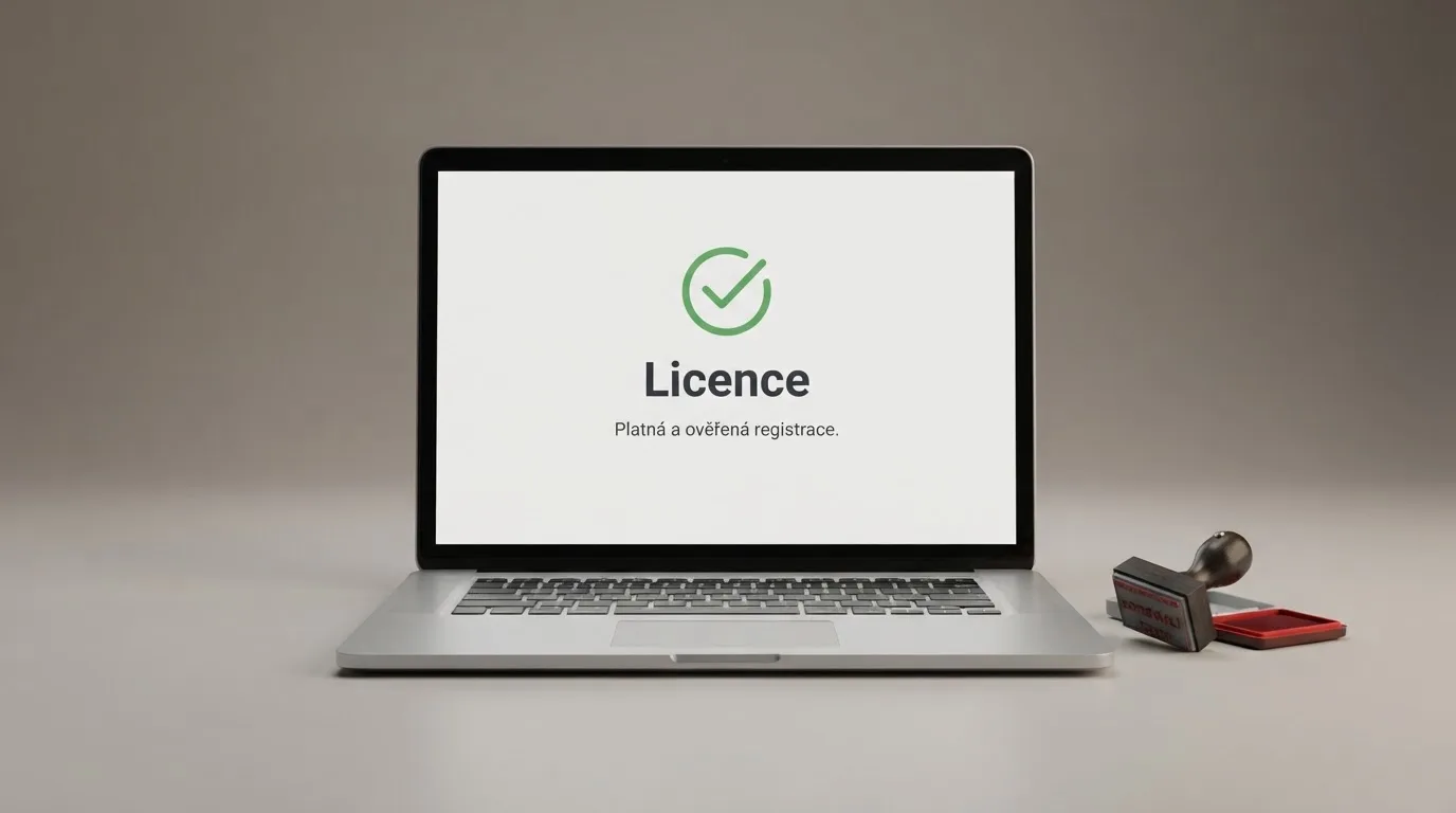 Úřední dokument s razítkem Ministerstva financí ČR a logem licencovaného online casina